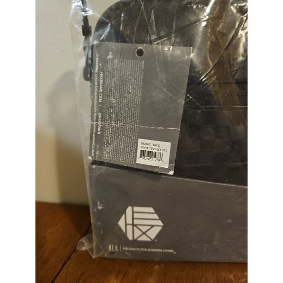 HEX Mona Sleeve Case for Microsoft Surface Go Black - Checkered - NEW with Tags - Picture 3 of 5